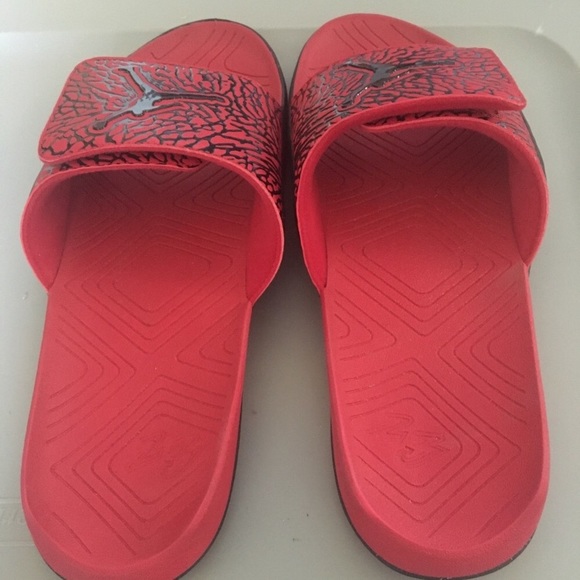 red jordan slides